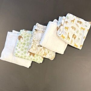 Aden and Anais essentials cotton muslin musy squares 5 pack